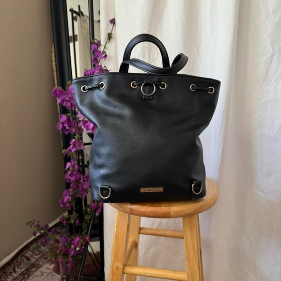 Ivy London black tote with chevron textured pattern - Picture 7 of 8